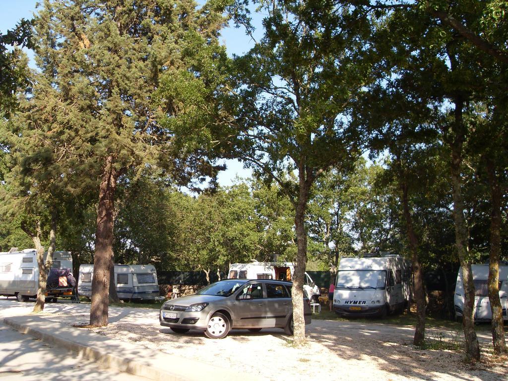 Villaggio Camping Bosco Selva Alberobello Luaran gambar