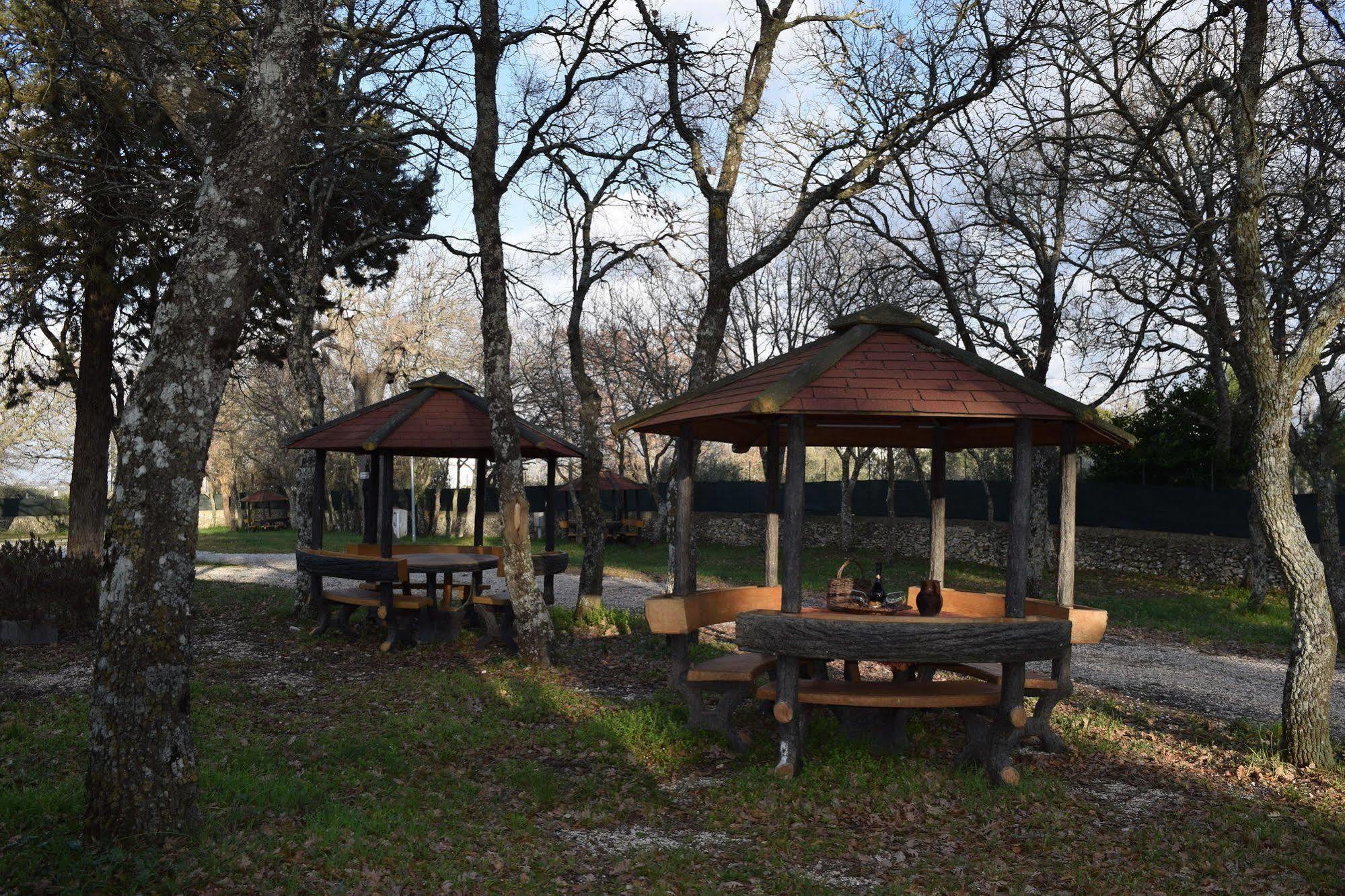 Villaggio Camping Bosco Selva Alberobello Luaran gambar